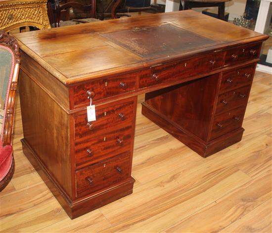 A Victorian mahogany pedestal desk, W.4ft 4in.